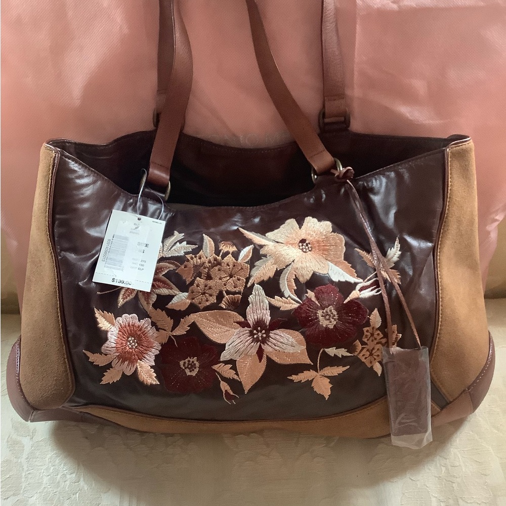 Nwt Antonio Melani embroidered bag